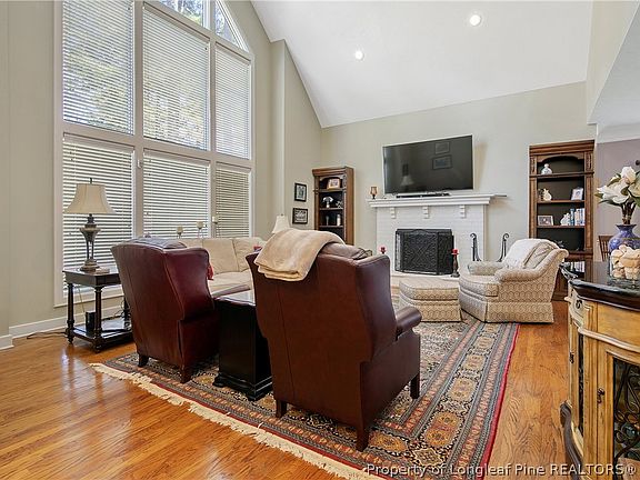 5th image of 456 Kingsford Rd