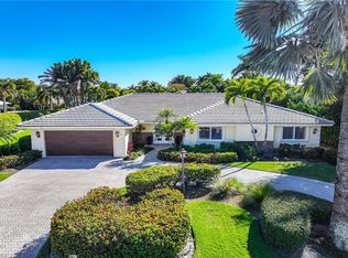 688 Parkview LN, NAPLES, FL 34103