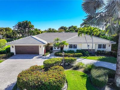 688 Parkview LN, Naples, FL, 34103