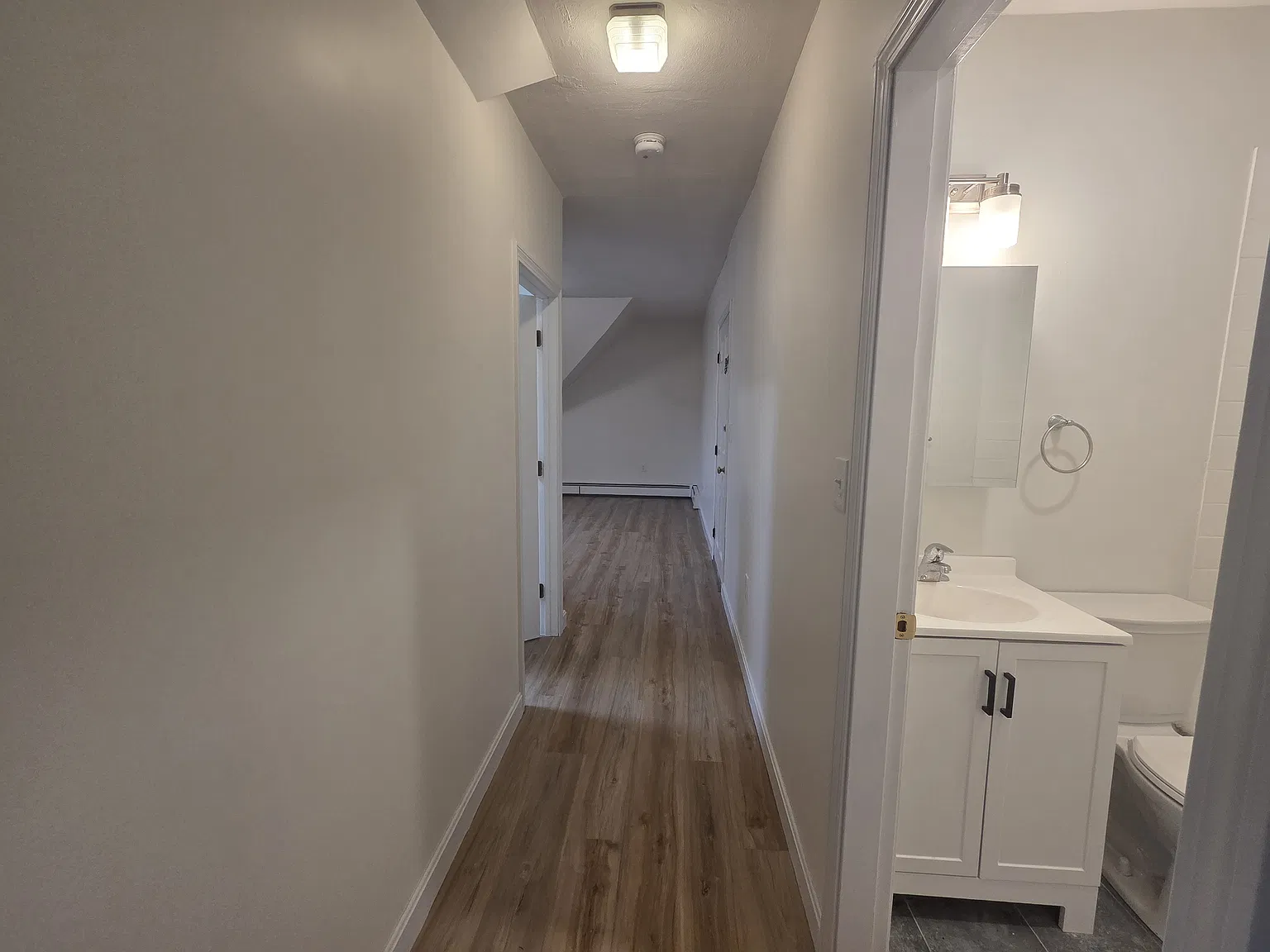 2 bed, 600 sqft, $2,000 — Photo 2