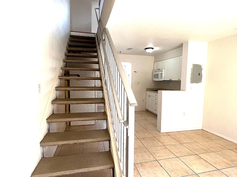1134 NW 5th St #5 — Photo 7