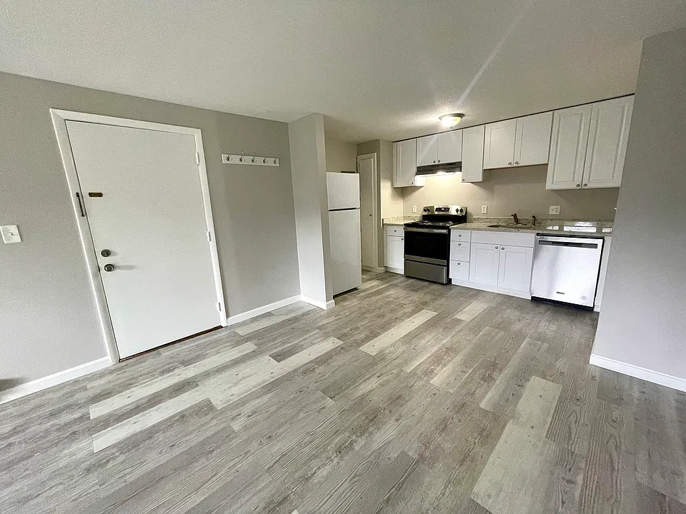 14B Mayberry Dr #8