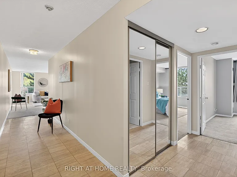 6 Humberline Dr #323 — Photo 10