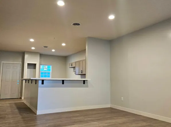 322 Main St #B, Beaver Crossing, NE 68313
