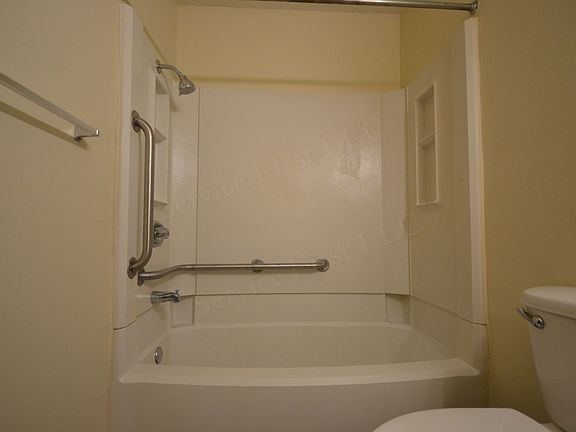 4th image of 205 W Summerfield Ave APT 11
