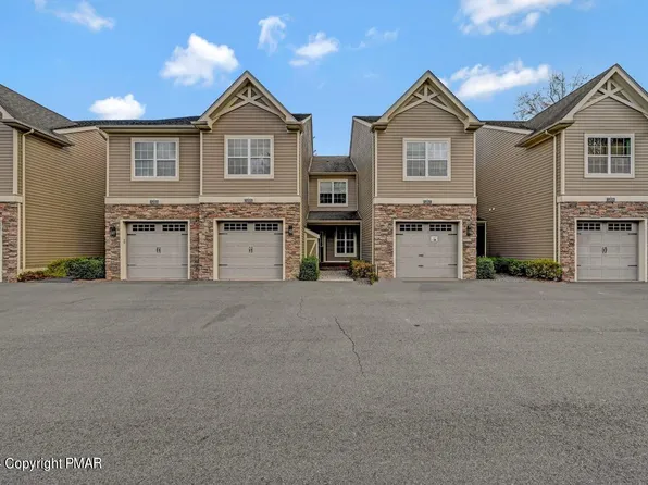 1205 Clymer Ln, Pocono Pines, PA 18350