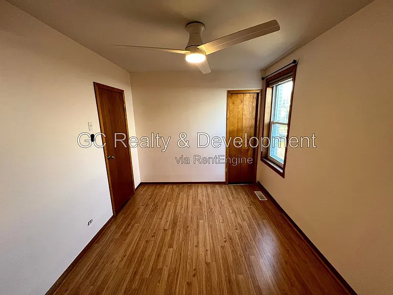 4447 N Melvina Ave #1 — Photo 9