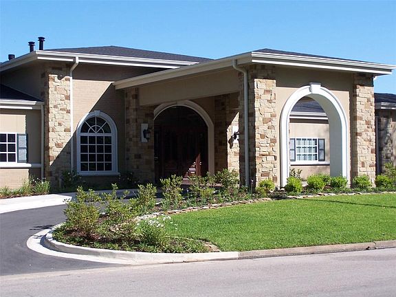 5th image of 152 Brookhollow Dr