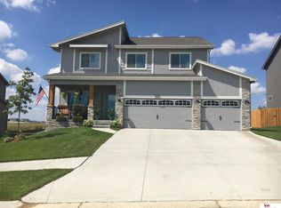 4916 Sheridan Rd, Bellevue, NE 68133