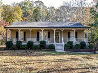 220 Essex Ln S, Clayton, NC 27520