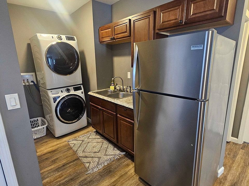 Laundry Room Cabinet