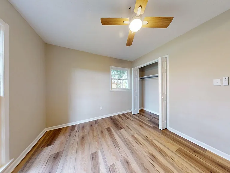 1217 Frederick Rd — Photo 10