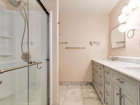 5th image of 4912 W Torrey Pines Cir