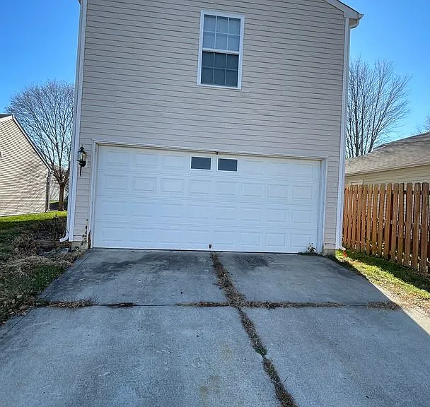 2738 Priest Dr — Photo 23