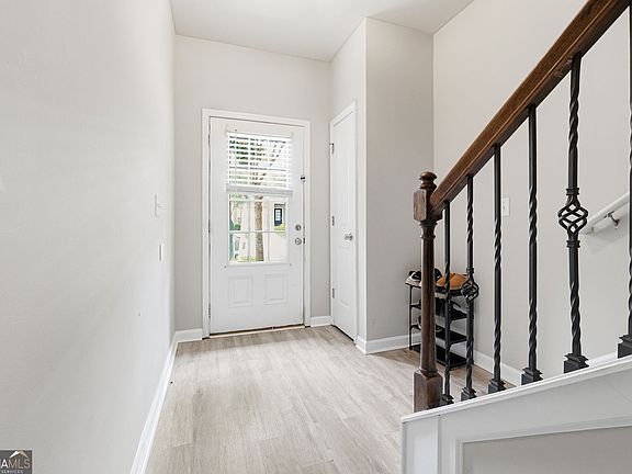 3rd image of 5847 Taka Ln