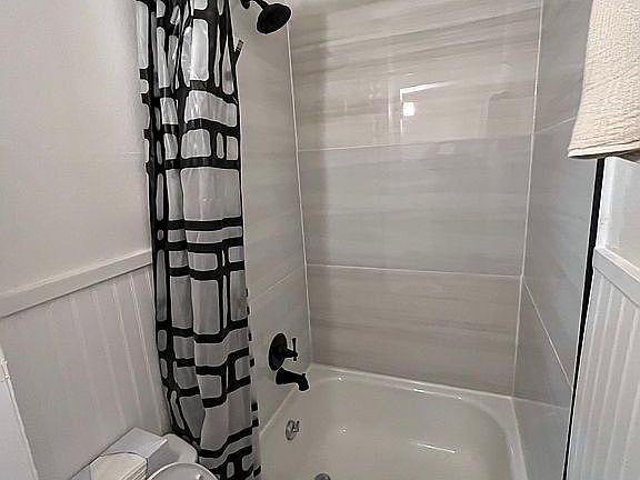 bathroom2