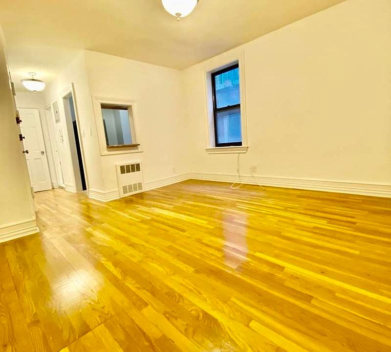 1st image of 338 E 70th St #5DN