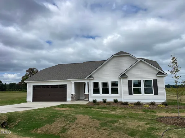 170 Grace Ridge Ct, Benson, NC 27504