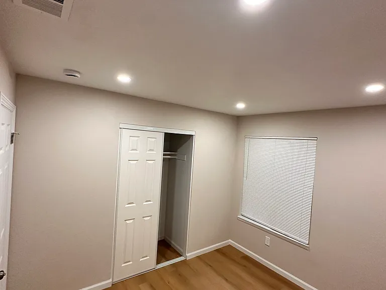 133 Mossglen Cir — Photo 12
