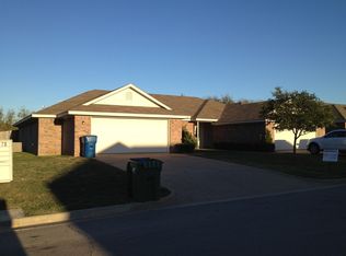 618 Park Ln, Hewitt, TX 76643