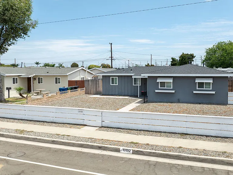 13192 Edwards St — Photo 2