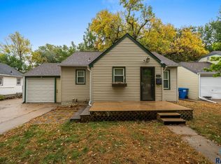 2022 S Euclid Ave, Sioux Falls, SD 57105