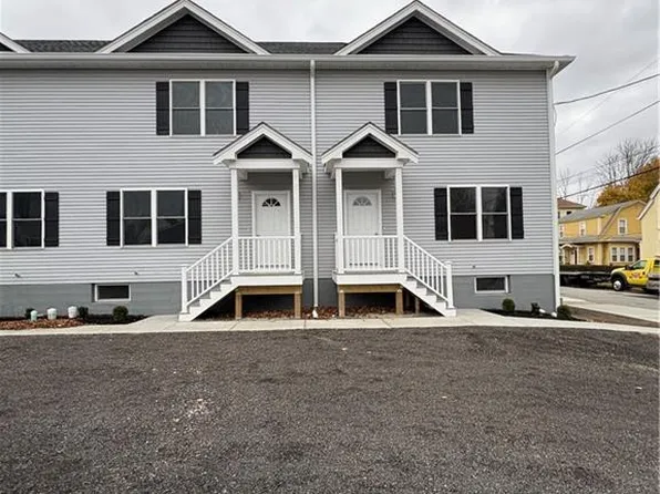 184 Avenue C #M2, Woonsocket, RI 02895