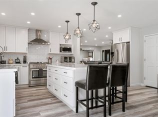 6359 San Benito Way, Rohnert Park, CA 94928