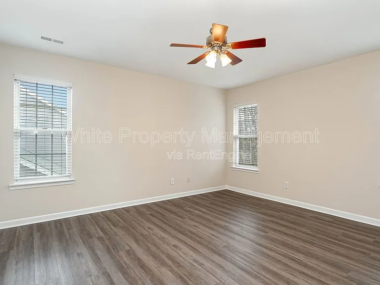 17304 Commons Crossing Dr — Photo 17