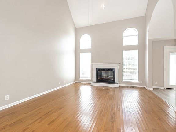 5th image of 5251 Catspaw Dr