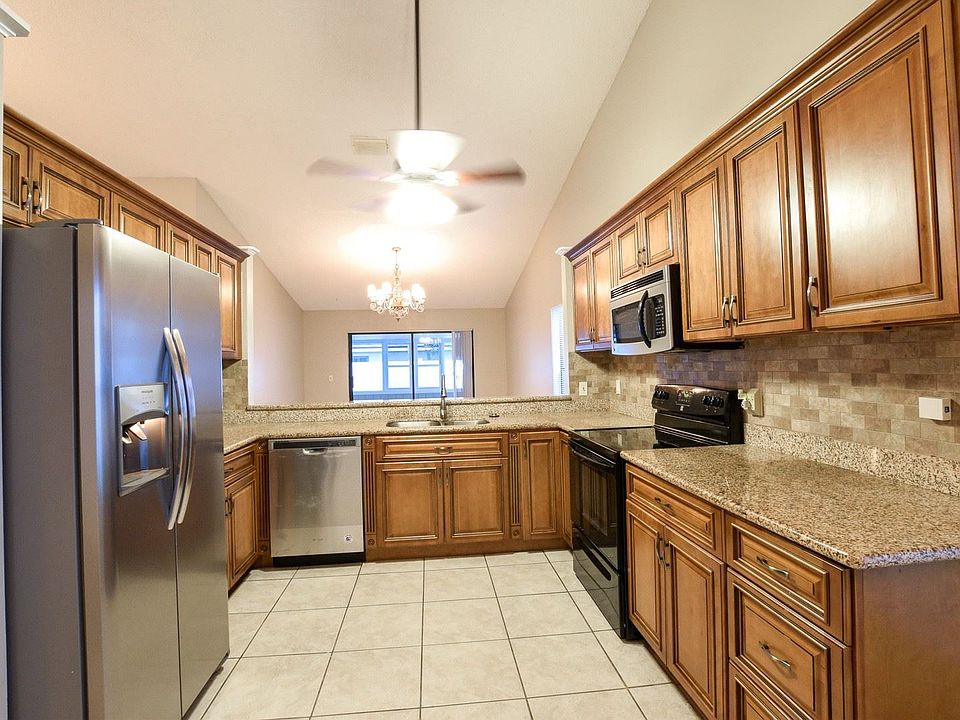 1st image of 769 Minerva Ln