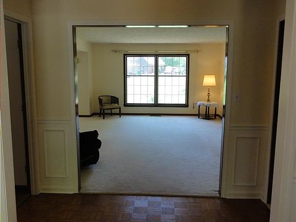 2nd image of 5633 Dutches Ct