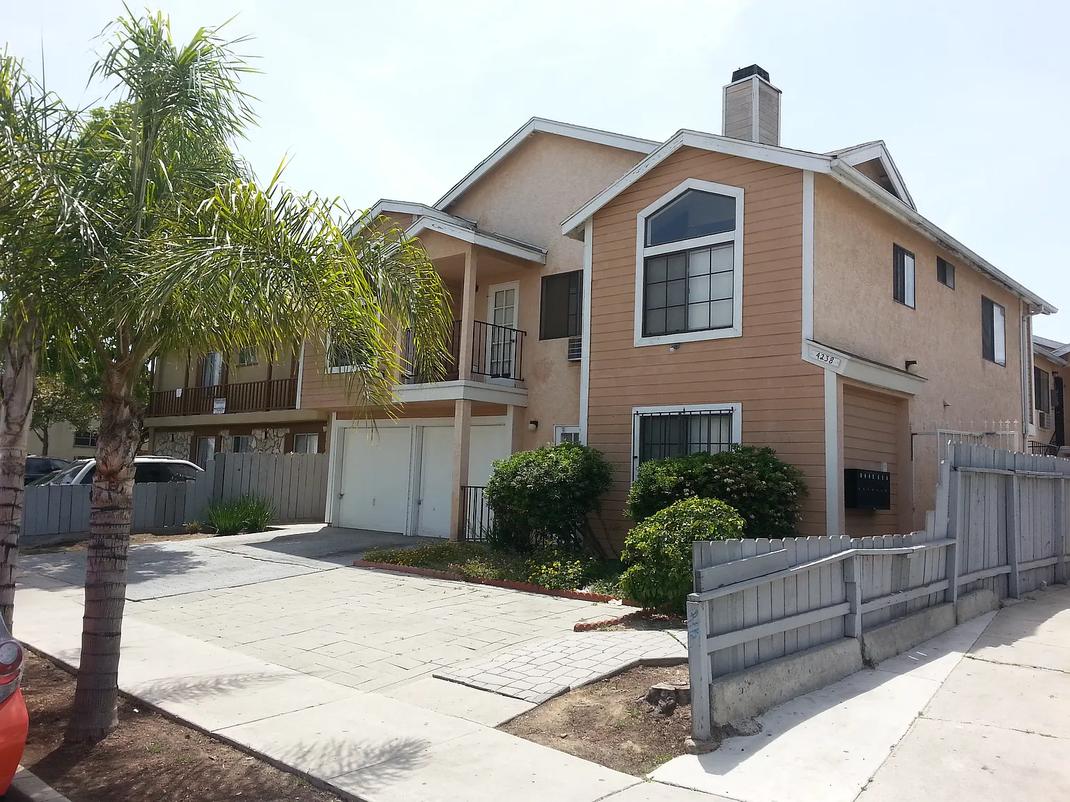 2 bed, 700 sqft, $2,595 — Photo 3
