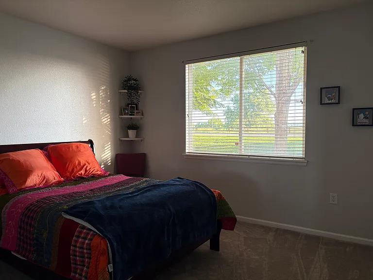 2nd bedroom with bathroom on lower level
