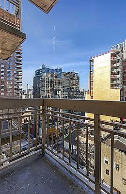 5th image of 170 E 87th St #W13e