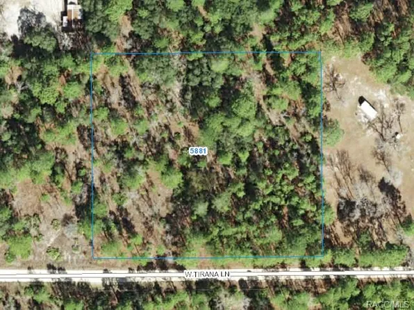 5881 W Tirana Ln, Dunnellon, FL 34433