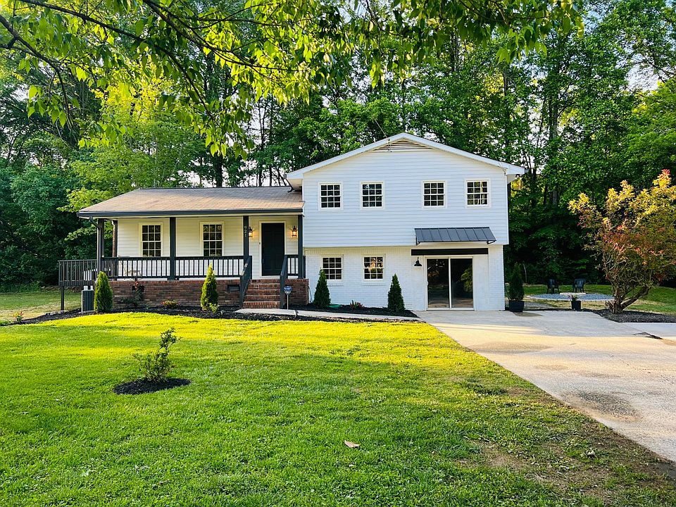 1st image of 921 James Ct