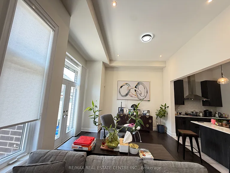 1192 Stag Holw — Photo 16