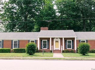 14 Albany Dr, Hampton, VA 23666