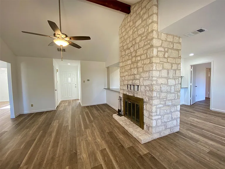 5502 Longhorn Lndg — Photo 4