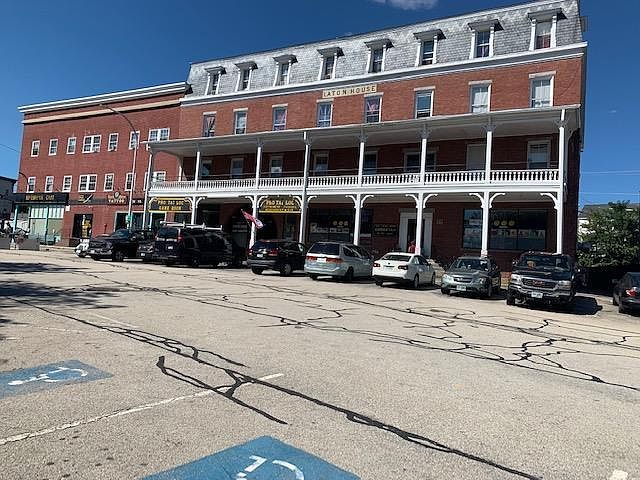 1st image of 32 Railroad Sq
