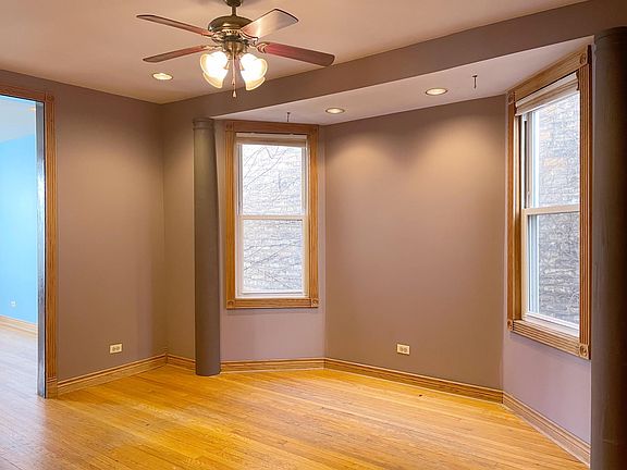 5th image of 3210 N Clifton Ave Unit 1