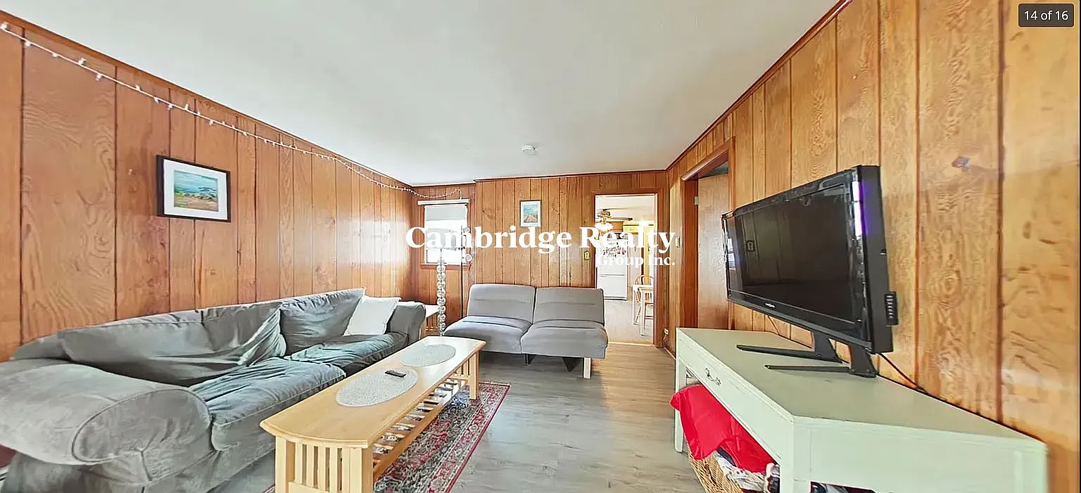 3 bed, 1.0 bath, 1200 sqft, $3,900 — Photo 3