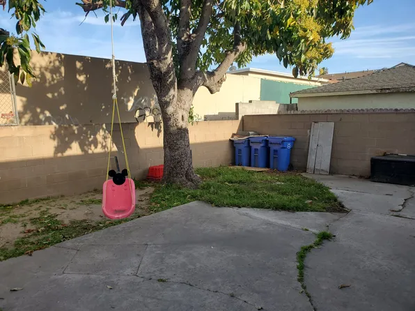 11910 Manor Dr APT C, Hawthorne, CA 90250