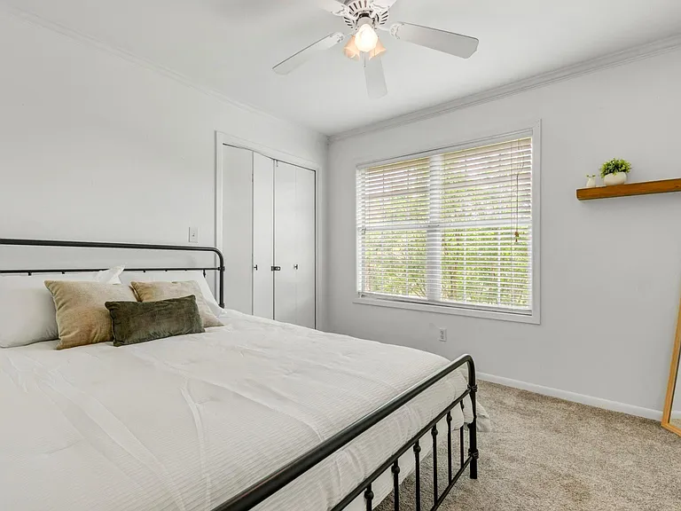 710 Inwood Dr — Photo 16