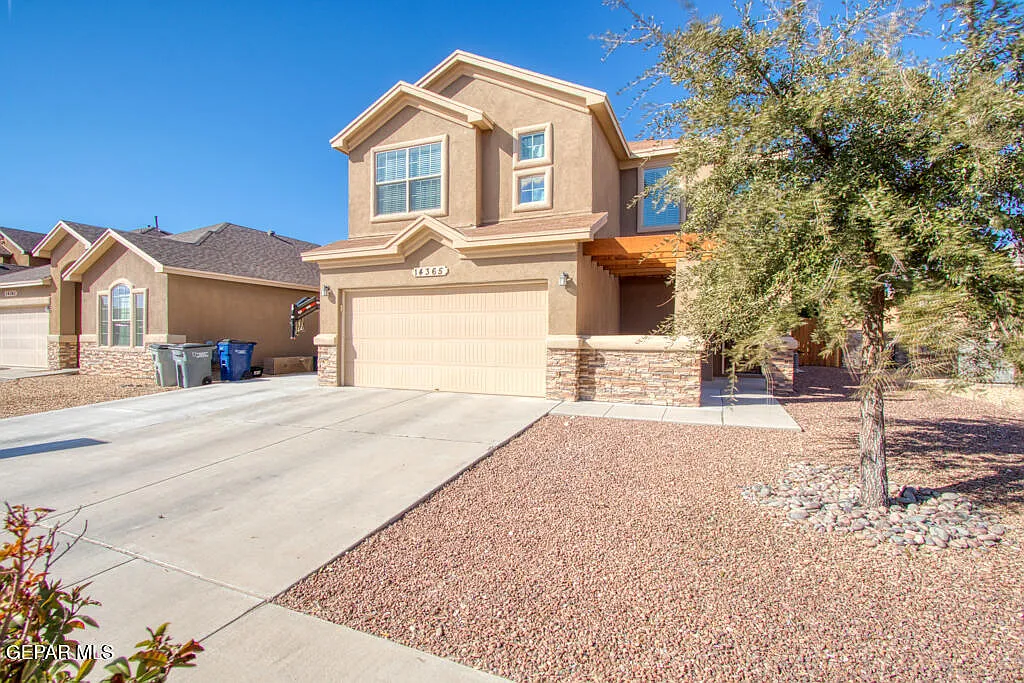 3 bed, 2.5 bath, 2101 sqft, $1,975 — Photo 2