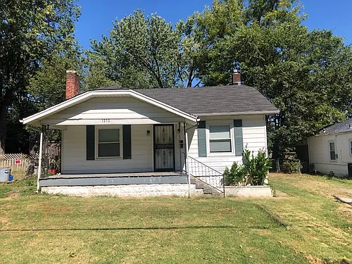 1333 Haskin Ave Photo 1