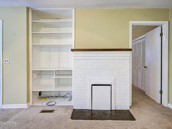 3rd image of 3446 Street Dr