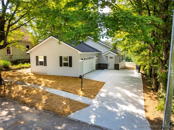 471 Main Cross Street, Charlestown, IN 47111