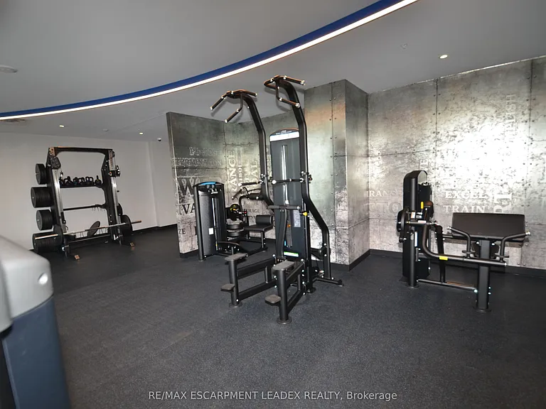75 James St N #1808 — Photo 8